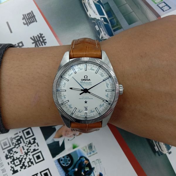南投流當手錶拍賣 新款 極新品 原裝 Omega 星座 後簍空 自動 男錶 9成9新 盒單齊 喜歡價可議 ZR484