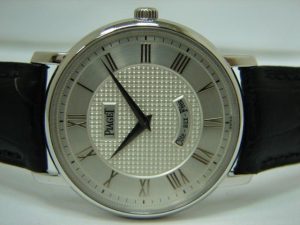 收購PIAGET
